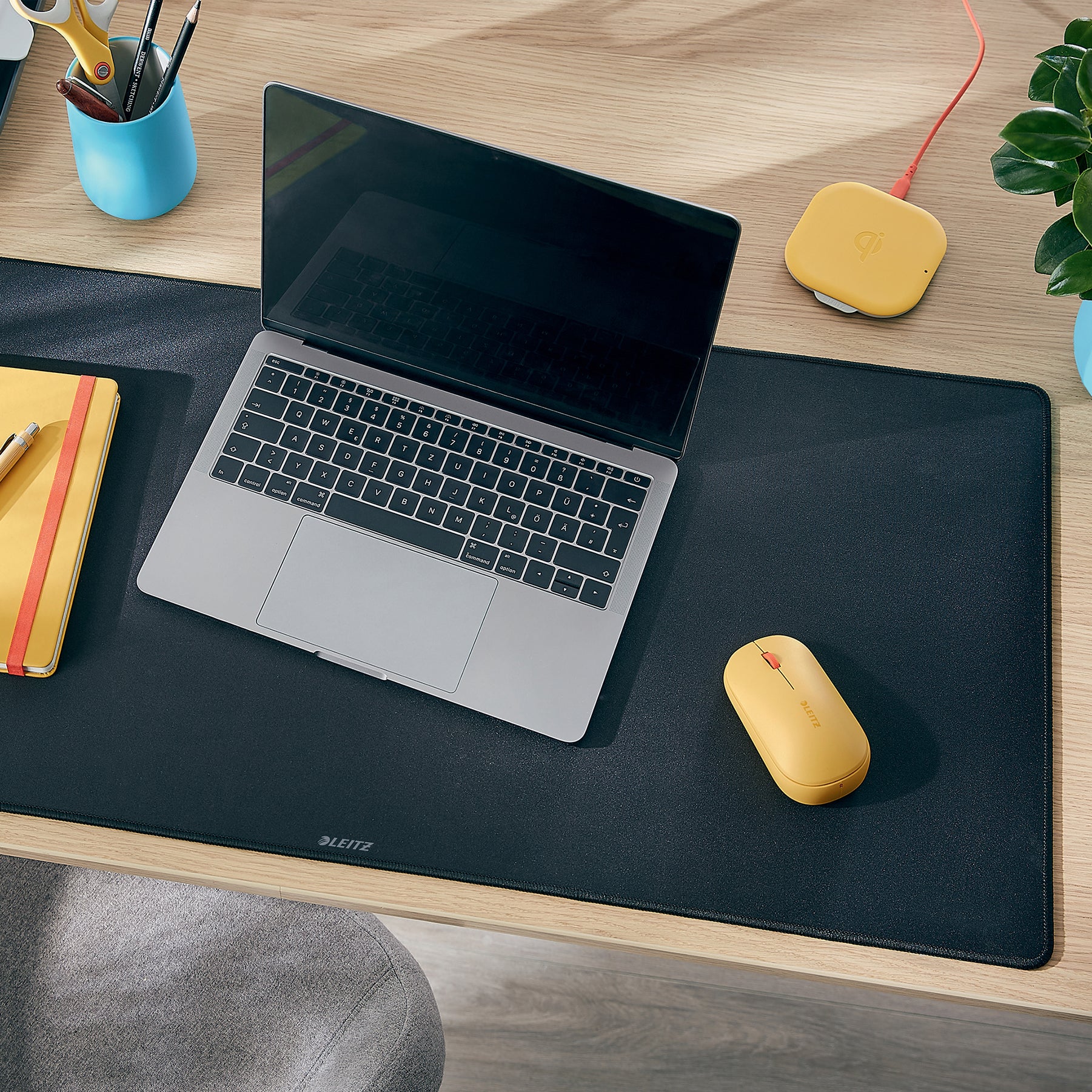 Skrivbordsunderlägg Leitz 80x40 cm grå