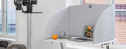 Bordsskärm grå 800 mm