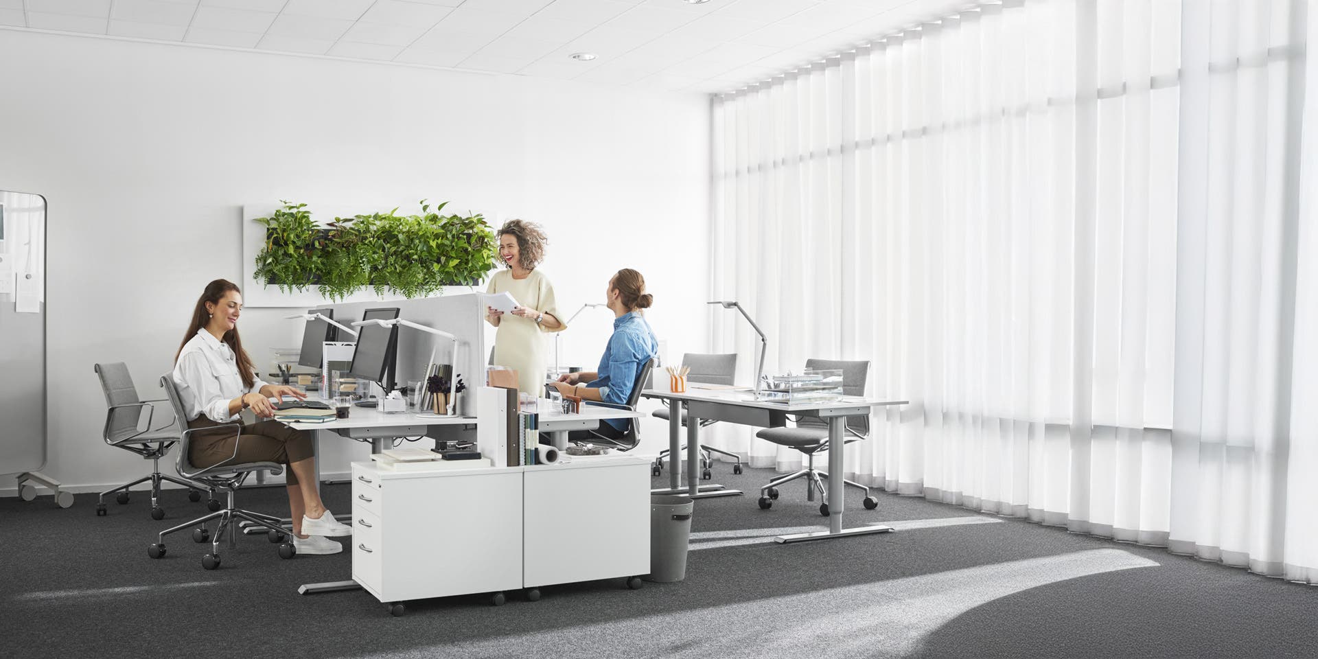 Attraktiv_arbetsplats_1920x960 kopiera.jpg