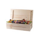 Trälåda med inslaget godis 2000 g